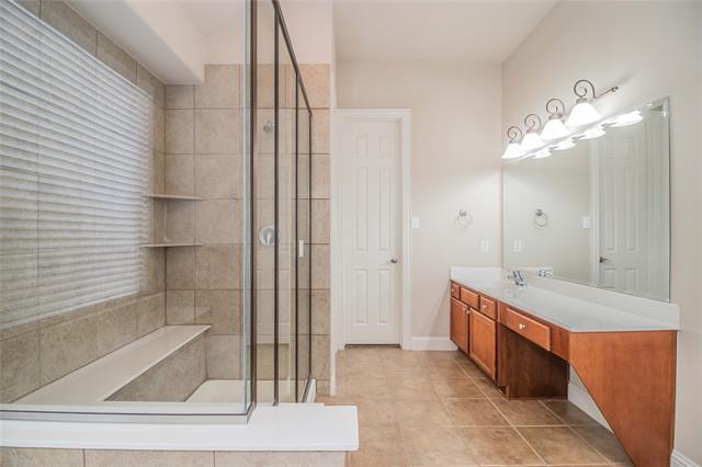 Building Photo - 4647 Phillip Dr