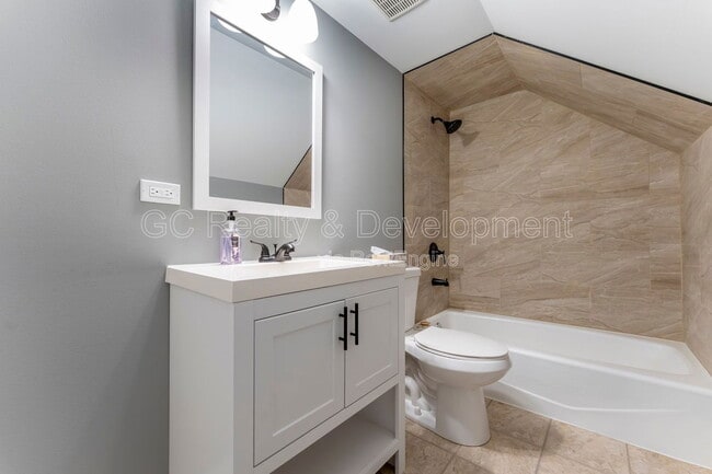 Building Photo - 215 Indian Trail