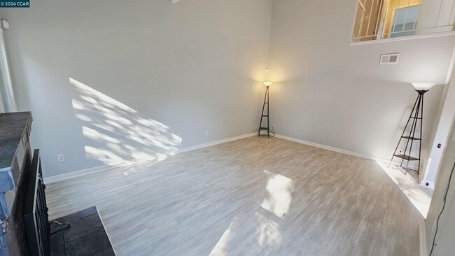 Building Photo - 347 Scottsdale Rd