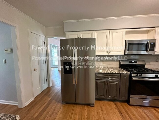 Building Photo - 790 Woodmont Dr