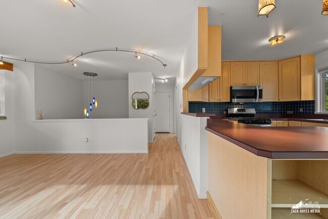 Building Photo - 4071 MacInnes Street