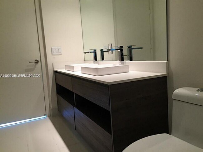 Building Photo - 1100 S Miami Ave