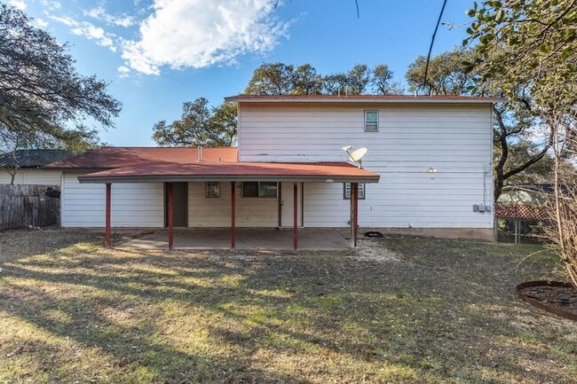 Building Photo - 8401 Tecumseh Dr