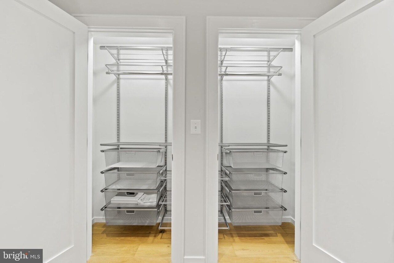 Bedroom 2 - built in closets - 1201 Kearny St NE