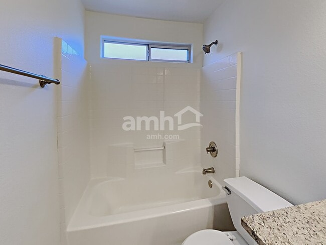 Building Photo - 3840 E Heather Ct