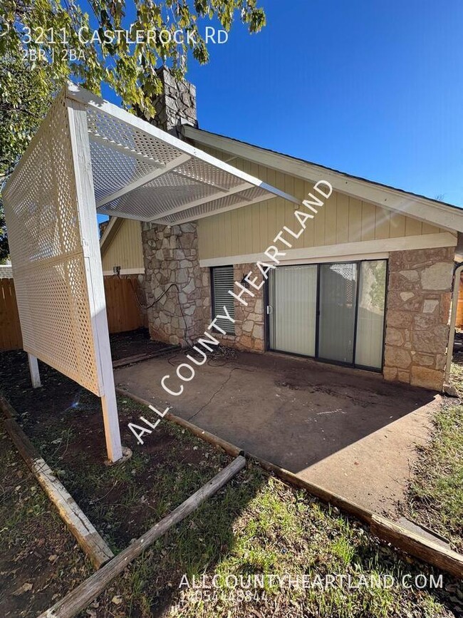 Building Photo - MOVE IN SPECIAL! 2bed 2 bath near Quail Sp...