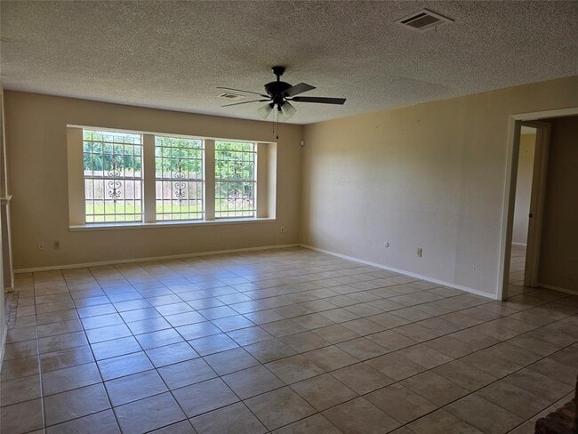 Building Photo - 6606 Northleaf Dr