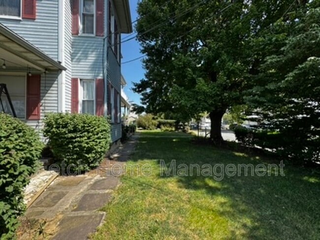 Building Photo - 243 Old Leacock Rd