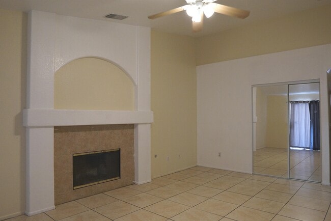 Building Photo - 31510 Avenida Del Padre