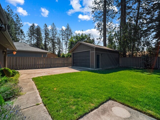 Building Photo - 5315 W Conestoga Ave
