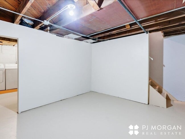 Building Photo - 802-804 N 48th Street