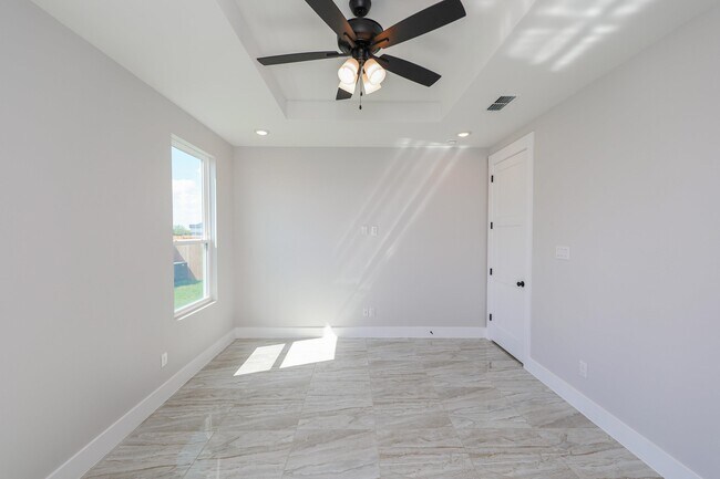Building Photo - 1008 True Patriot Dr