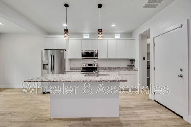 Building Photo - 3586 S Xenon Dr
