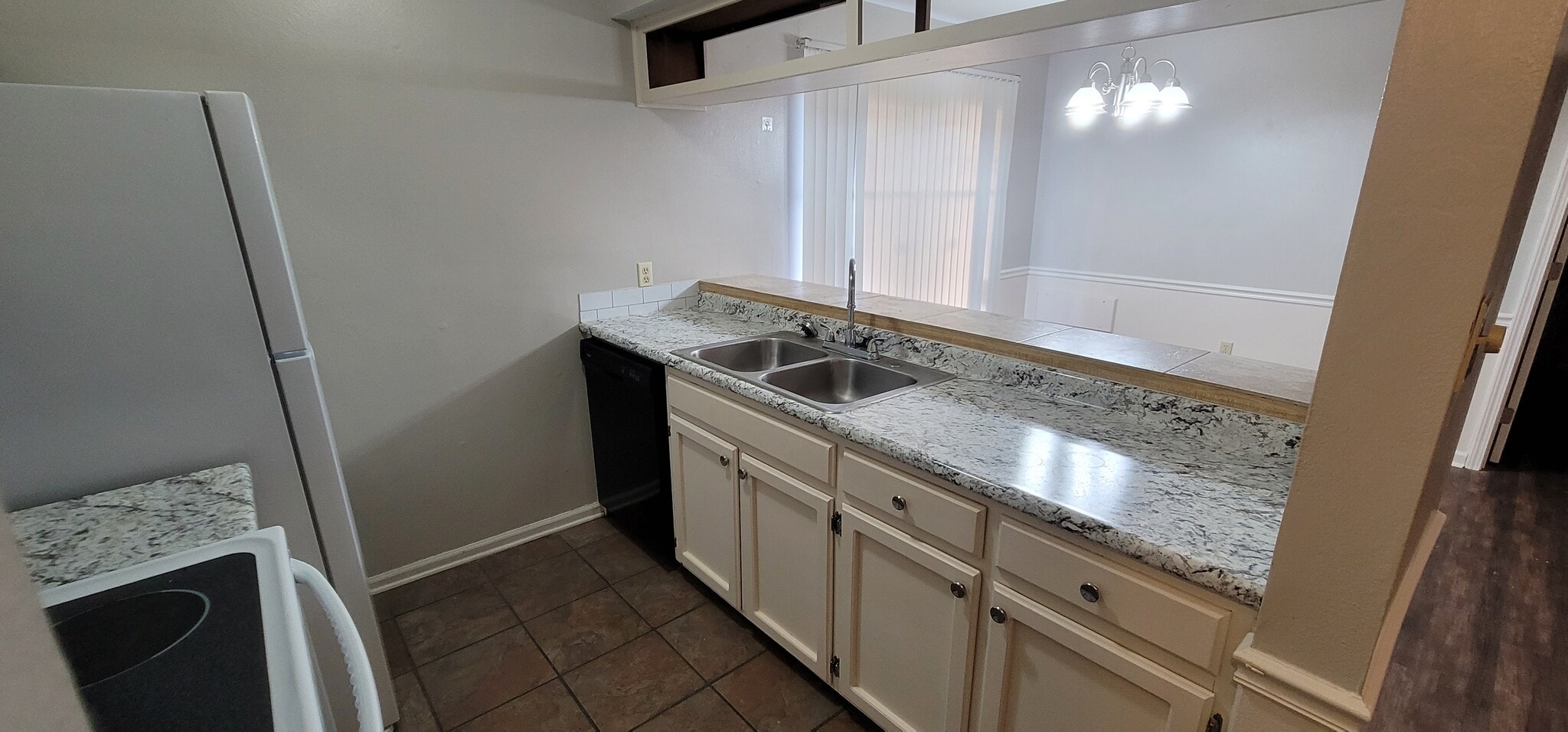 Building Photo - 1748 Port Dr