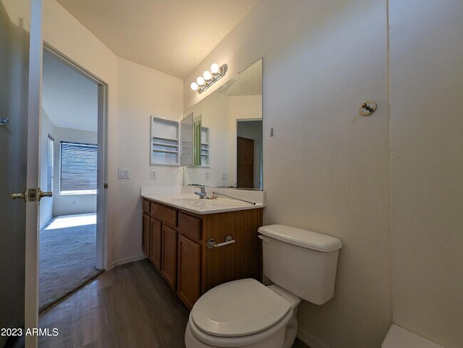 Building Photo - 5794 W Golden Ln