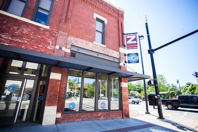 Building Photo - Zelman Lofts