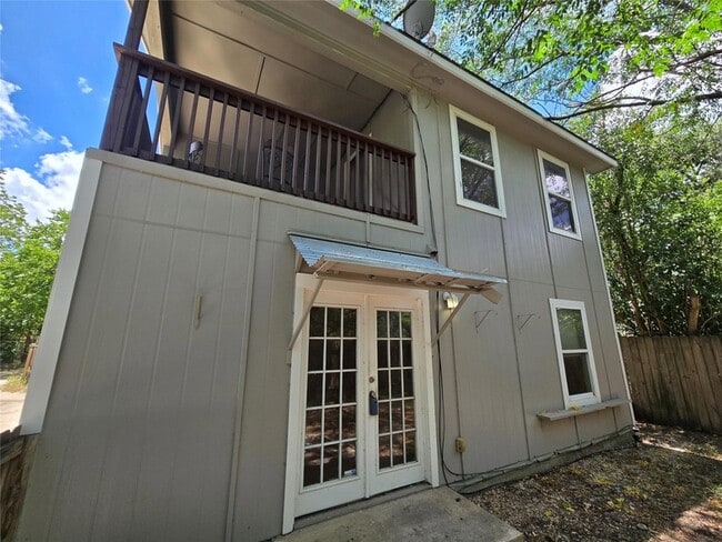 Building Photo - 4516 Russell Dr