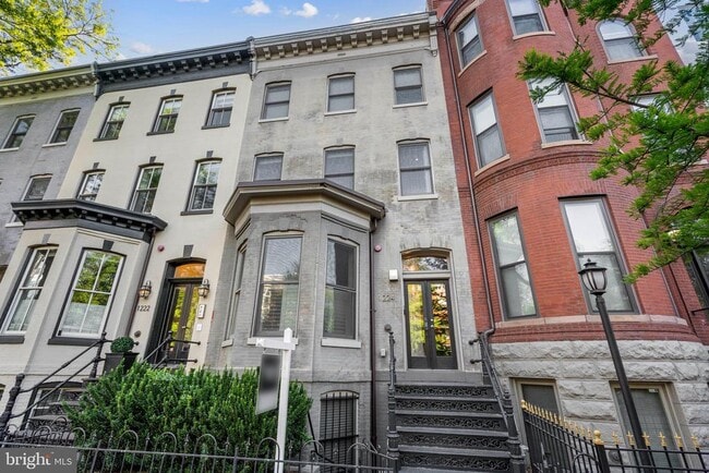 Primary Photo - 1224 11th St NW