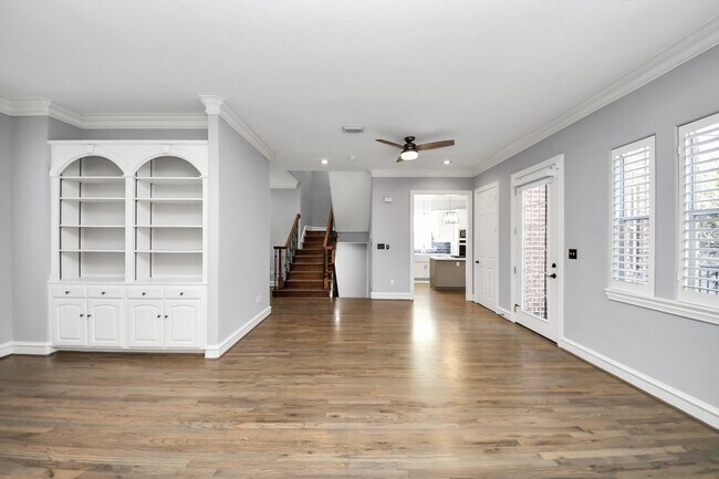 Building Photo - 5317 Feagan St