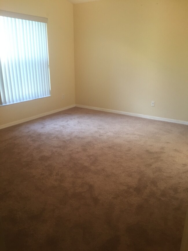 Building Photo - Quaint 3/2 Home Near Waterford Lakes