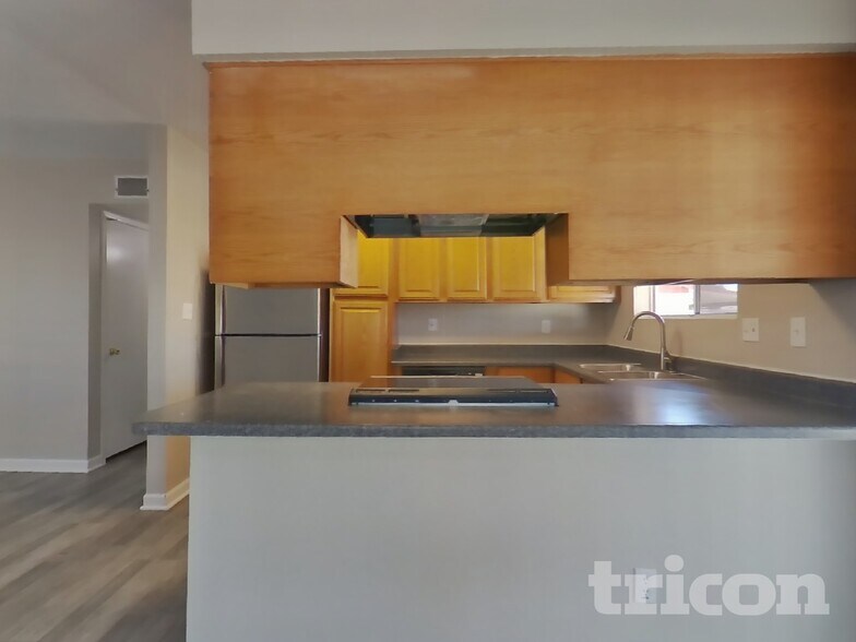 Building Photo - 17834 N 9th Ave