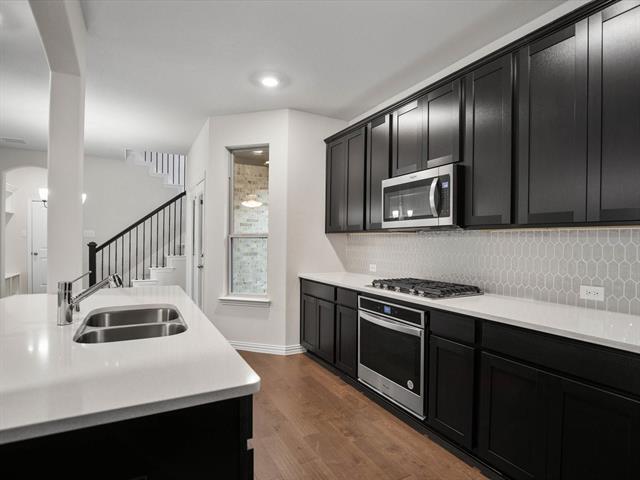 Building Photo - 2036 Almassera Dr