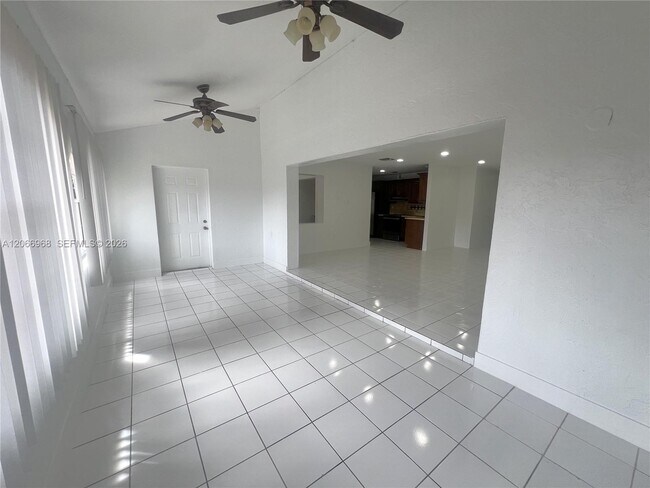 Building Photo - 11720 SW 103rd Ln