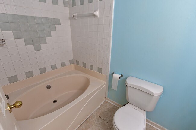 Building Photo - Prattville Rental available now!