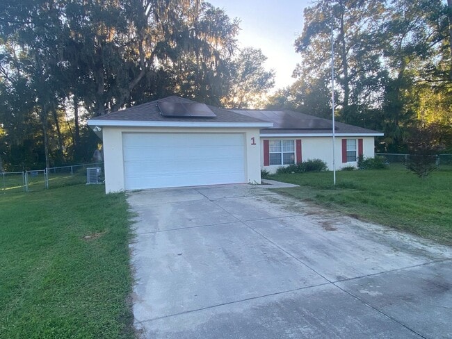 Building Photo - 3/2 Rental With Large Fenced Backyard