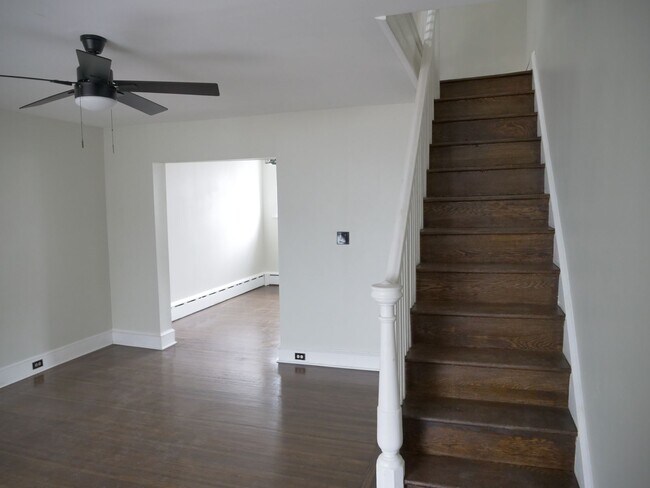 Building Photo - 7356 Garman St