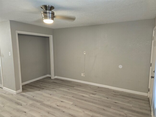 Building Photo - 2501 Yoakum Blvd