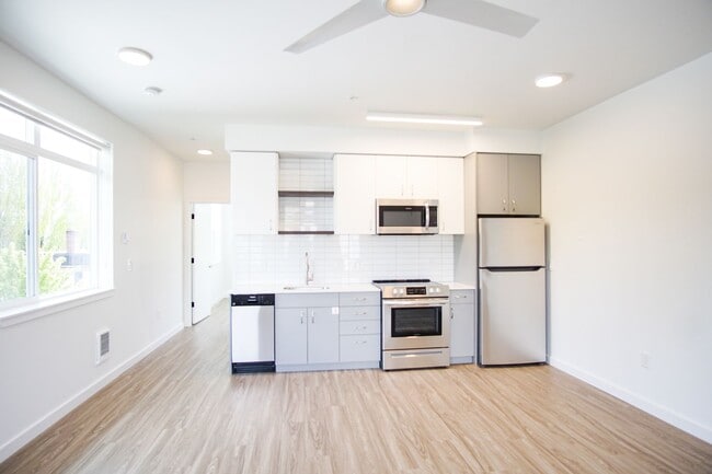 Building Photo - Spacious 1-Bedroom w/Condo-Grade Finishes + Balcony!