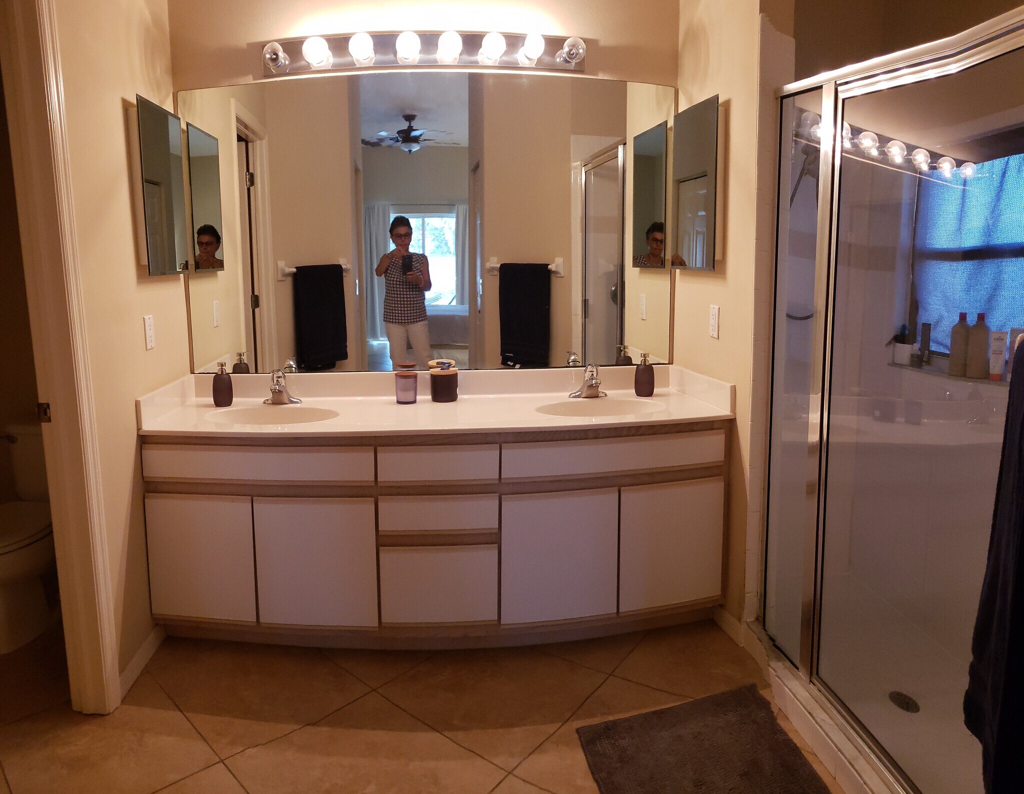master bath / double vanity - 2063 Imperial Cir