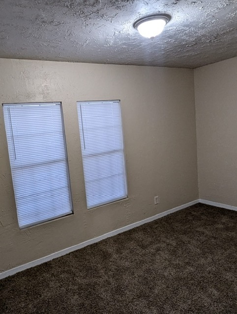 Building Photo - 14633 Valentin Dr