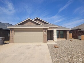 Building Photo - 3 bed 2 bath in Lone Star Trails!