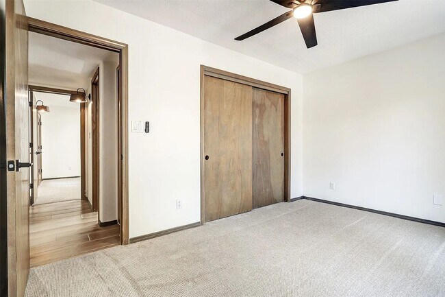 Building Photo - Stylish Townhouse in La Villa Serena