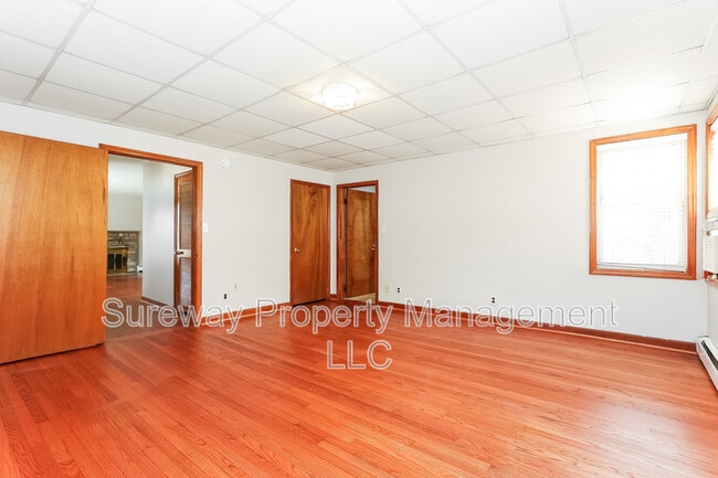 Building Photo - 442 Chews Landing Rd