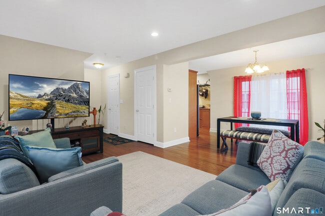 Building Photo - 59 Liberty St