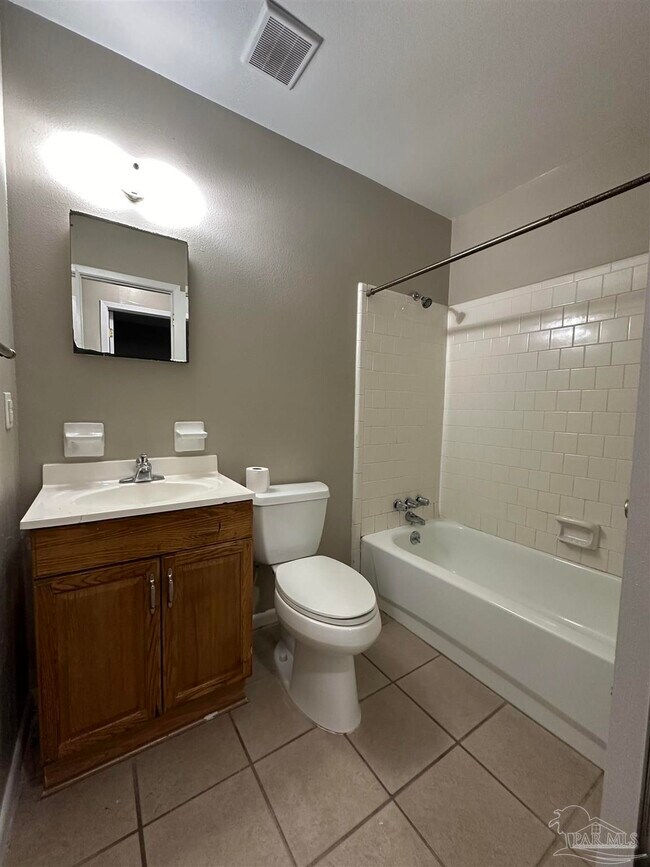 Building Photo - 2810 Donley St