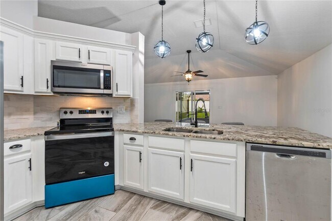 Building Photo - 137 Wellwood Ln