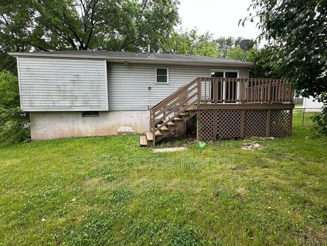 Building Photo - 17820 E Greentree Ave