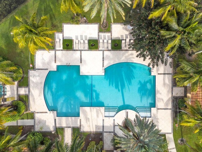 Building Photo - 2401 W Preserve Way