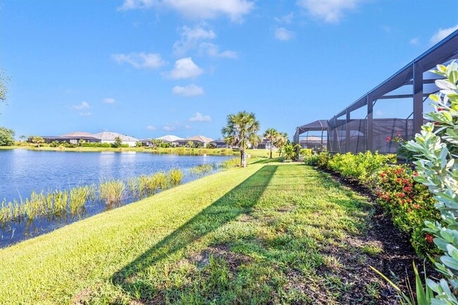 Building Photo - 18805 Valleta Ave