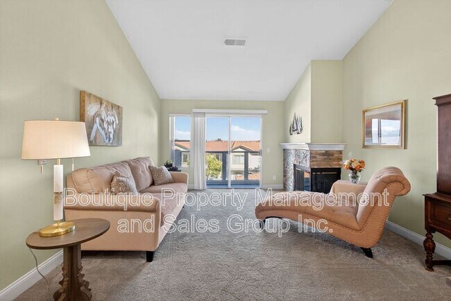 Building Photo - 30902 Club House Dr