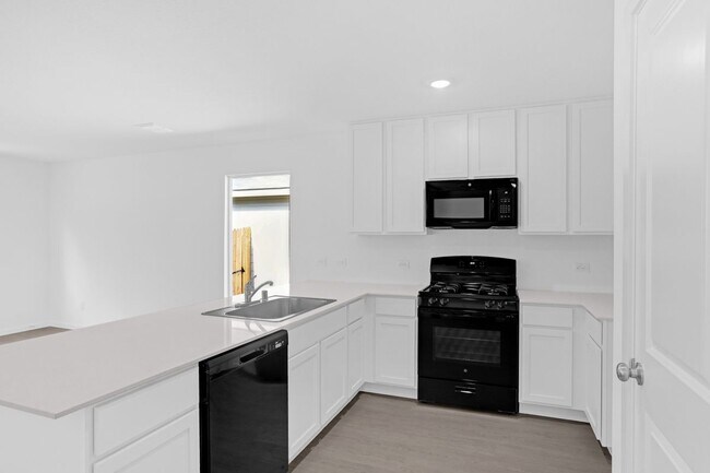 Building Photo - 1025 MacNab Dr