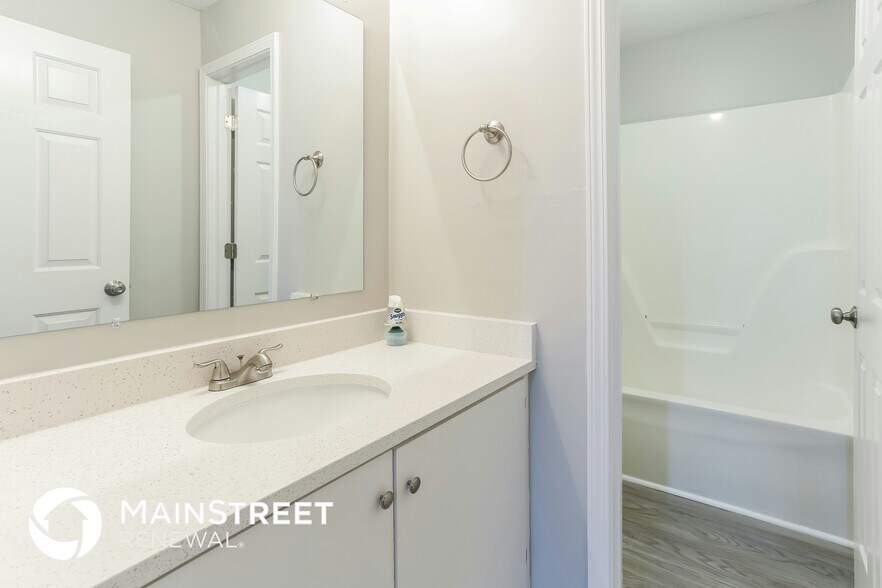 Building Photo - 4258 Ward Bluff Dr