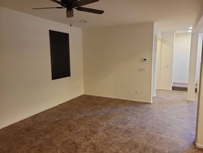 Building Photo - Stylish 3-Bedroom, 2.5-Bath Home with Loft in Providence