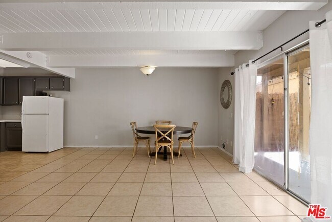 Building Photo - 43614 Stanridge Ave