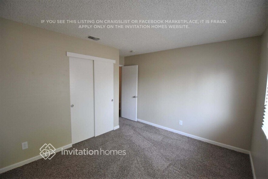 Building Photo - 6165 Carl Sandburg Cir