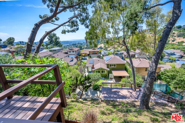 Building Photo - 4076 Tropico Way